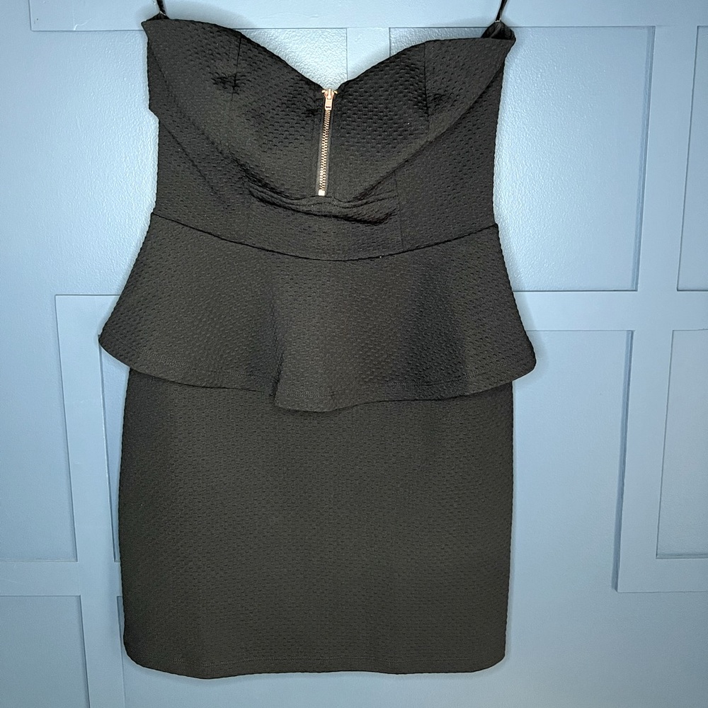 2B Bebe strapless black dress size Med